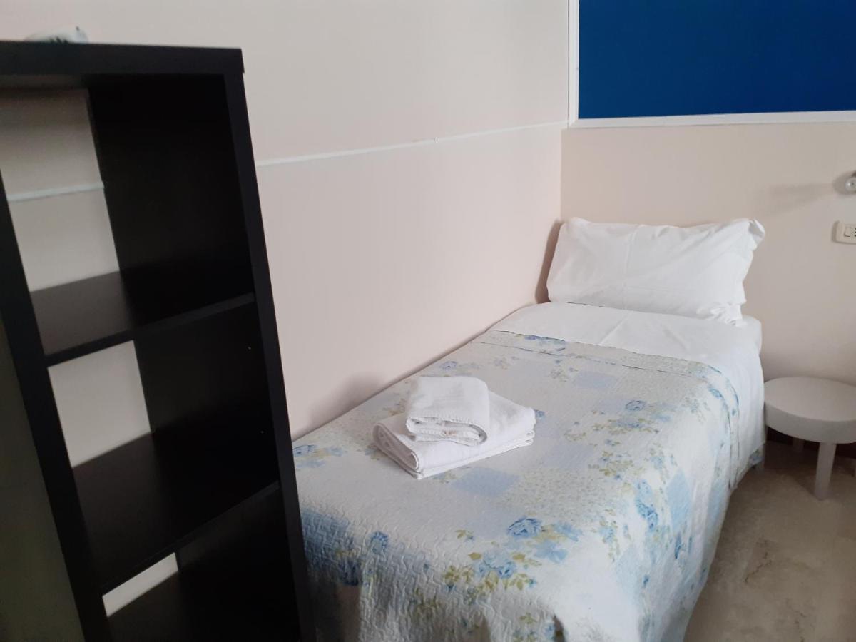 كومو Megaride Guest House المظهر الخارجي الصورة